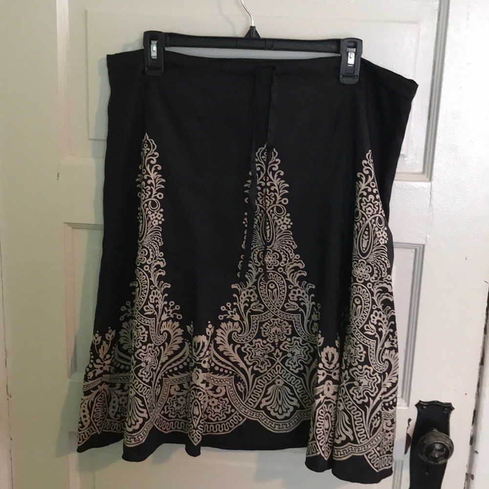 Silk White House Black Market Skirt size S